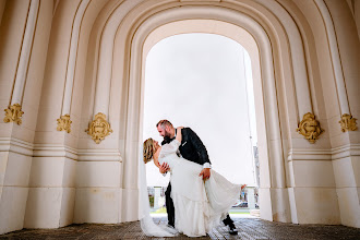 Wedding photographer Laurentiu Nica. Photo of 17.06.2025