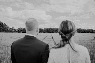 婚禮攝影師Rebecka Thorell. 24.11.2022的照片