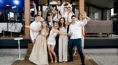 Nhiếp ảnh gia ảnh cưới Irina Pozdeeva. Ảnh trong ngày 30.06.2022