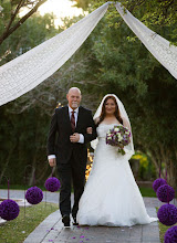 Wedding photographer Anthony Constantine. Photo of 09.03.2020
