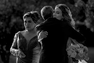 婚禮攝影師Julio Villalobos. 07.05.2024的照片
