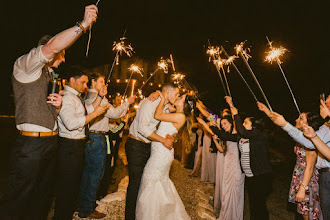 Düğün fotoğrafçısı Anthony Gauna. Fotoğraf 08.03.2020 tarihinde