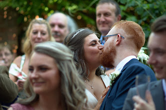 Wedding photographer Richard Watkins. Photo of 19.11.2024