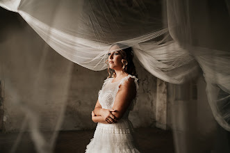 Wedding photographer Carlos Pintau. Photo of 28.09.2021