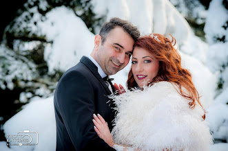 Wedding photographer Efthimios Katsinis. Photo of 04.05.2023