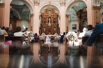 Wedding photographer Alexander Velastegui. Photo of 03.10.2024