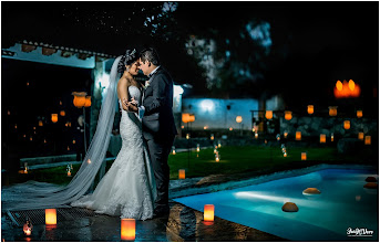 ช่างภาพงานแต่งงาน Veronica Oscategui. ภาพเมื่อ 07.11.2019