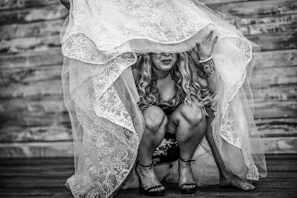 Wedding photographer Eszter Szinte. Photo of 19.07.2021