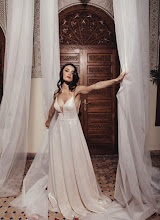 Photographe de mariage Sarra Ben. Photo du 01.06.2025