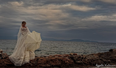 Düğün fotoğrafçısı Aggeliki Katsimani. Fotoğraf 19.06.2019 tarihinde