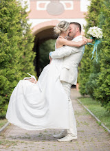 Wedding photographer Ivan Mladenov. Photo of 26.01.2019