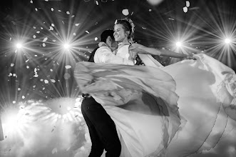 Düğün fotoğrafçısı Maksim Serdyukov. Fotoğraf 22.03.2023 tarihinde