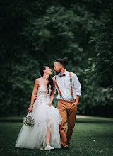 Photographe de mariage Lucie Vaněčková. Photo du 10.04.2024