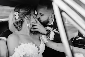 Wedding photographer Anna Pożarycka. Photo of 07.11.2023