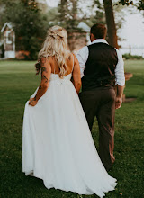 Photographe de mariage Courtney Pike. Photo du 05.06.2019