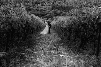 Wedding photographer Dionysis Petratos. Photo of 15.10.2024