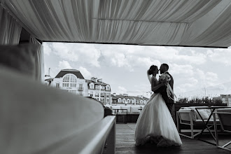 Düğün fotoğrafçısı Maks Lezhanskiy. Fotoğraf 06.04.2020 tarihinde