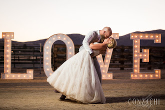 Fotografo di matrimoni Tim Conzachi. Foto del 04.05.2023