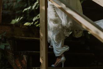 Wedding photographer Violet Short. Photo of 01.06.2023