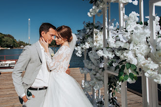 Düğün fotoğrafçısı Kseniya Yakurnova. Fotoğraf 06.08.2019 tarihinde