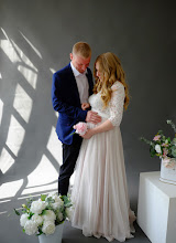 Düğün fotoğrafçısı Alena Chelnokova. Fotoğraf 08.07.2022 tarihinde