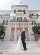 Düğün fotoğrafçısı Nikos Arvanitidis. Fotoğraf 19.04.2024 tarihinde