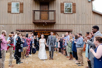 Fotógrafo de casamento Danielle Thompson. Foto de 27.04.2023