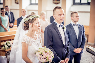 Wedding photographer Tomasz Drożdżyński. Photo of 10.03.2020