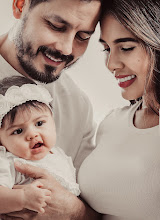 Wedding photographer Diego Erazo. Photo of 28.01.2025