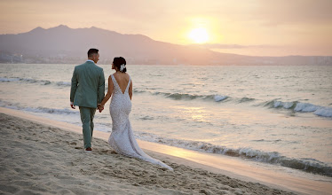 Wedding photographer Andres Barria  Davison. Photo of 20.06.2025