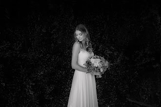 Wedding photographer Kathy Elliston. Photo of 16.04.2019