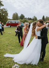 Düğün fotoğrafçısı Antra Oša. Fotoğraf 22.09.2023 tarihinde