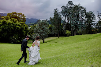 Wedding photographer Alejandro Usma. Photo of 03.10.2023