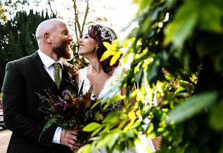 Wedding photographer Corrine Gretton-West. Photo of 03.01.2021