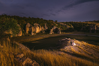 Fotograf ślubny Cristi DOBRESCU. Zdjęcie z 03.10.2022