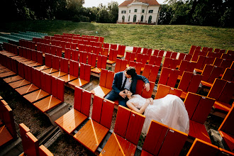 Jurufoto perkahwinan Ákos Erdélyi. Foto pada 08.05.2024