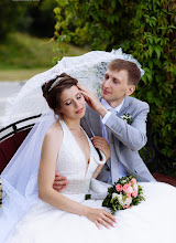 Jurufoto perkahwinan Olesya Mochalova. Foto pada 14.08.2020