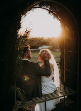 Vestuvių fotografas: Sarka Parkes. 07.12.2022 nuotrauka