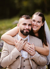 Fotógrafo de casamento Veronika Csizmazia-Kaproncai. Foto de 15.03.2024