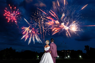 Wedding photographer Anastasiya Ros. Photo of 14.08.2019