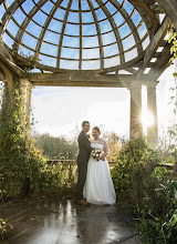 Wedding photographer Laura Benson. Photo of 10.02.2019