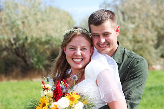 Fotografo di matrimoni Jenevieve Buckley. Foto del 25.05.2023