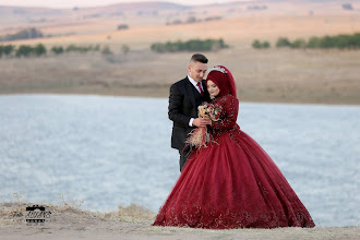 Fotógrafo de casamento Muzaffer Gökçe Yilmaz. Foto de 12.07.2020