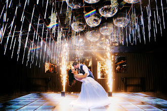 Wedding photographer Christian Puello. Photo of 05.11.2025