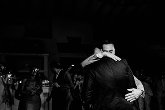 Nhiếp ảnh gia ảnh cưới Alejandro Usma. Ảnh trong ngày 30.03.2024