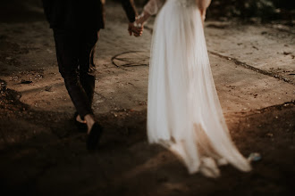 婚礼摄影师Enikő Várai. 18.02.2022的图片
