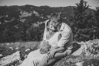 Nhiếp ảnh gia ảnh cưới Jasmina Lozar Povše. Ảnh trong ngày 23.05.2023