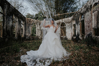 Wedding photographer Yaisa Tangwell. Photo of 27.02.2024