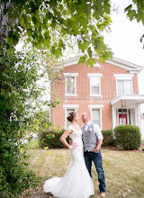 Photographe de mariage Emily Holmes. Photo du 04.05.2023