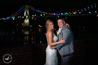 Wedding photographer Amber Bauhoff. Photo of 07.12.2019